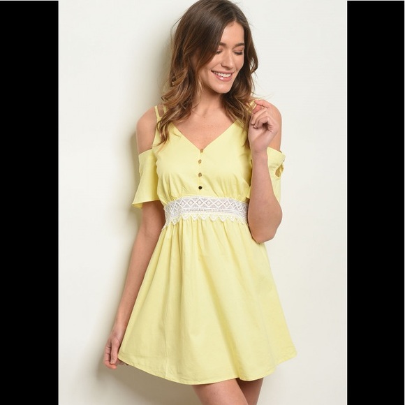 💗 beautiful yellow off shoulder Spring dress❤️💗 - Picture 2 of 6